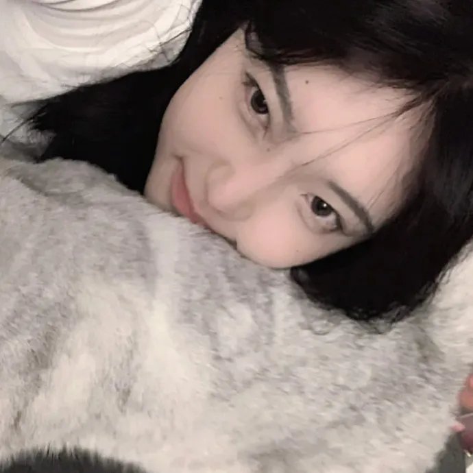 布鲁克斯，草地和可爱脸孔